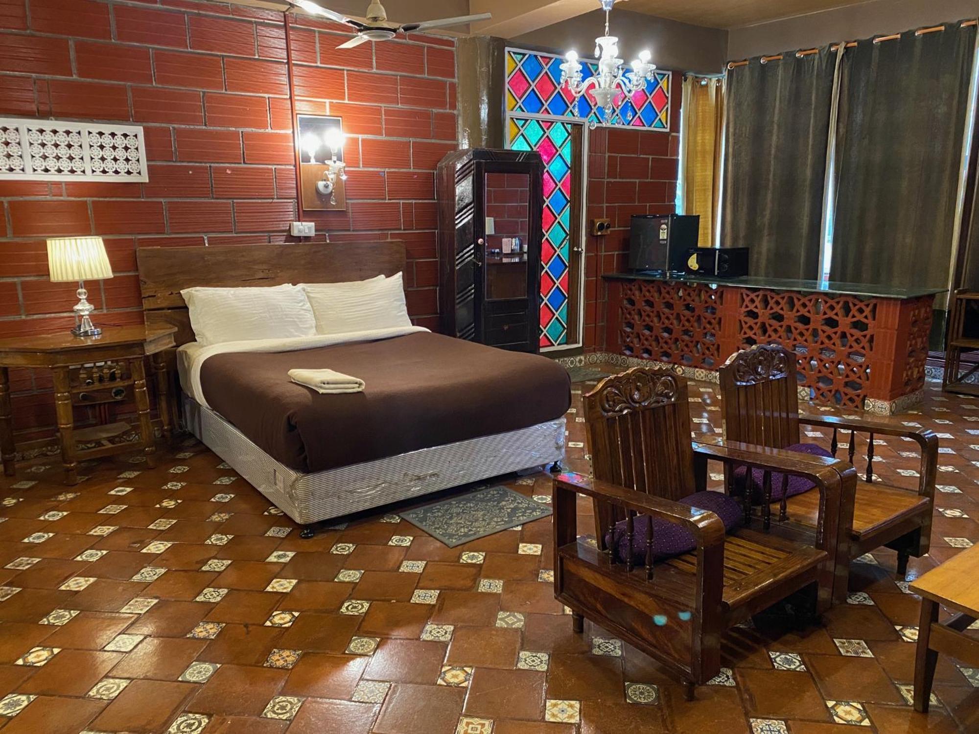 Golden Lotus Bangalore Boutique Suites Exterior photo
