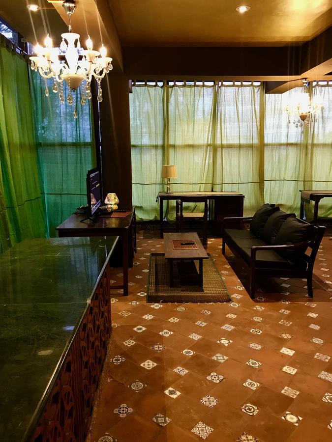 Golden Lotus Bangalore Boutique Suites Exterior photo