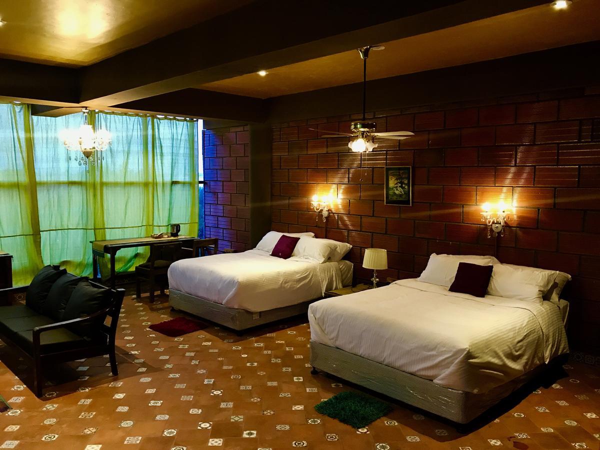 Golden Lotus Bangalore Boutique Suites Exterior photo